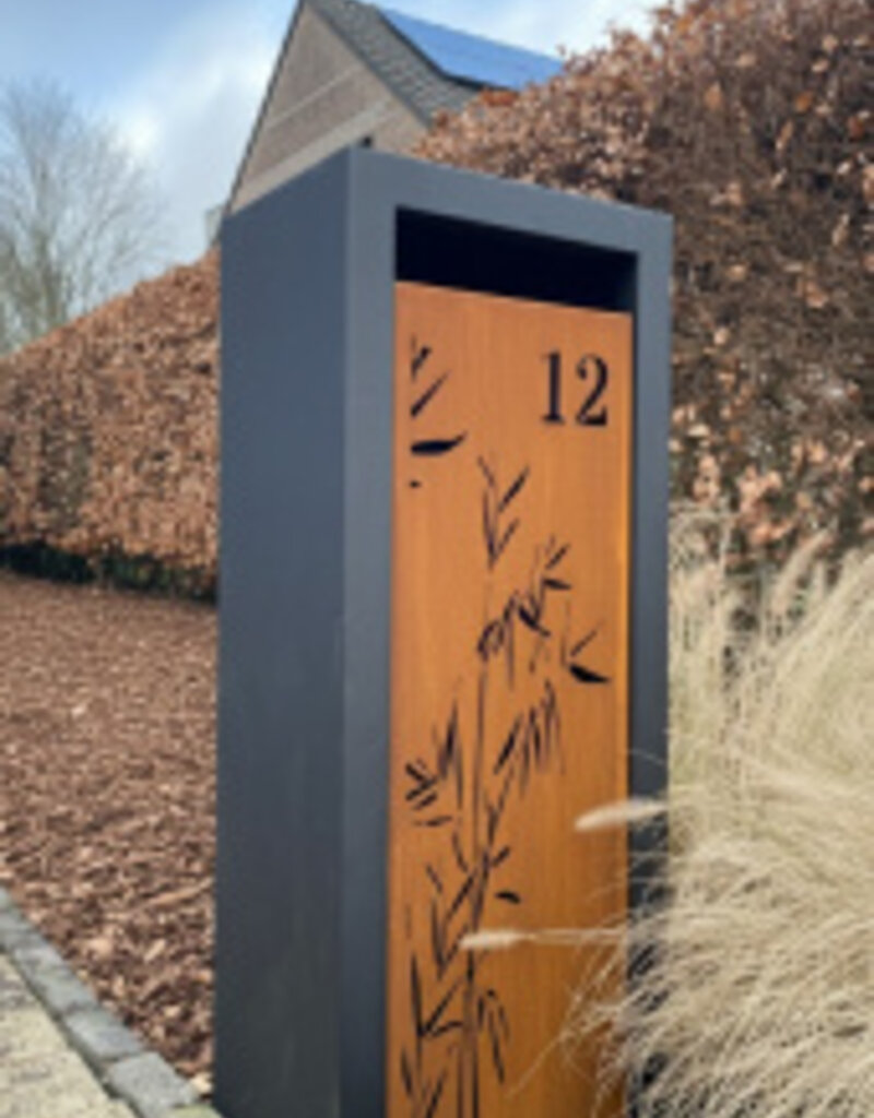 Libus Cortenstaal Brievenbis met bloem motief