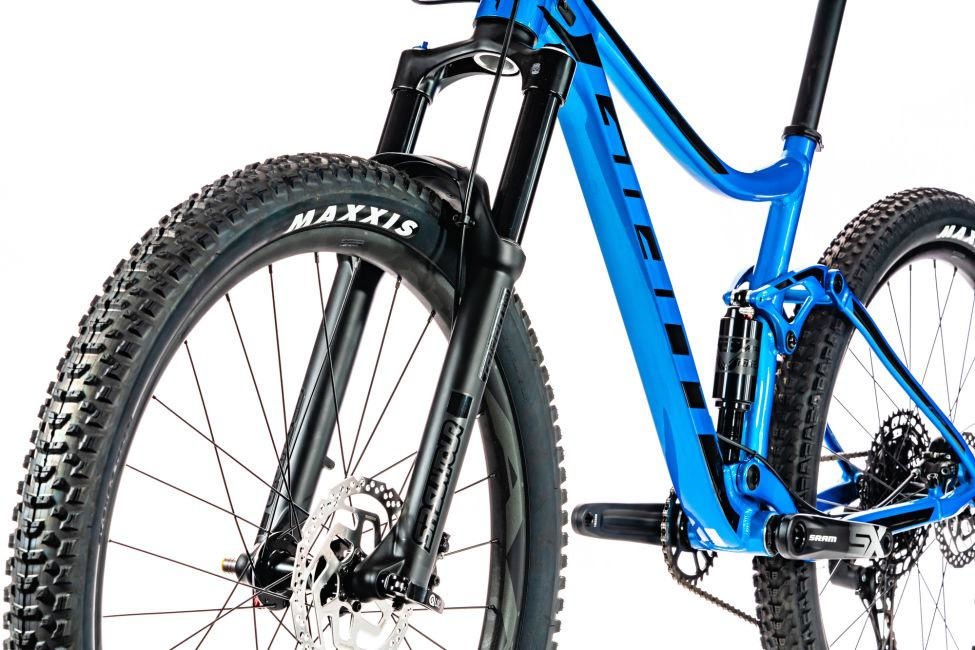 giant stance blue