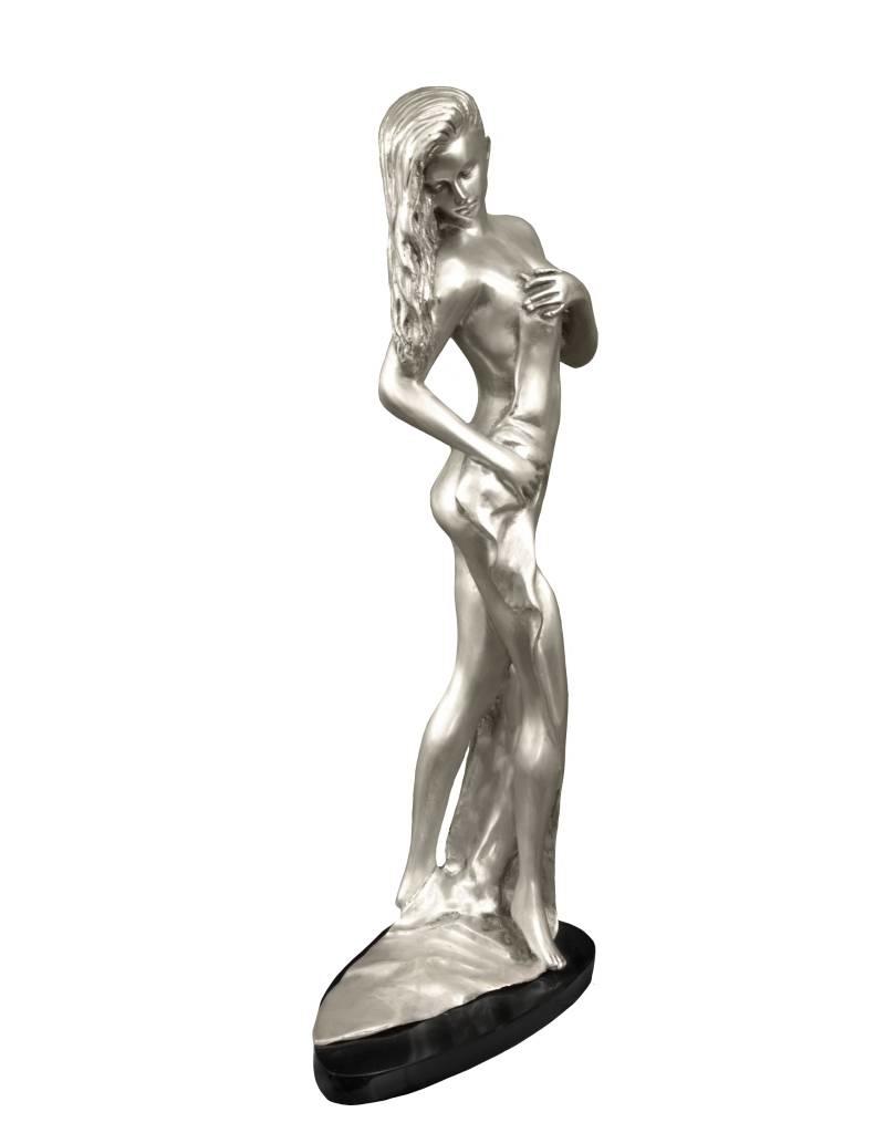 Petite Filomena – Sinnliche Frauenskulptur aus Bronze