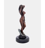 Venus – Sinnliche Frauenfigur aus Bronze