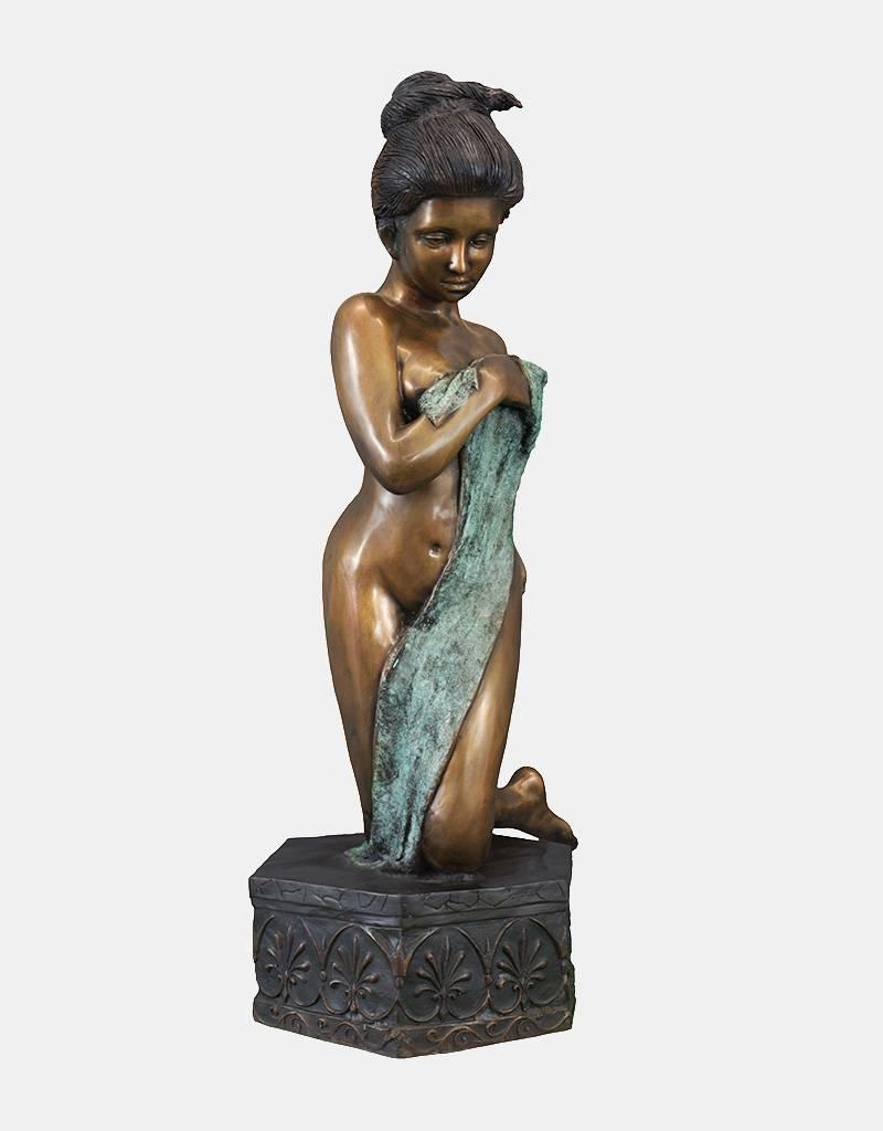 Ophelia – Bronzefigur einer sinnlichen Frau