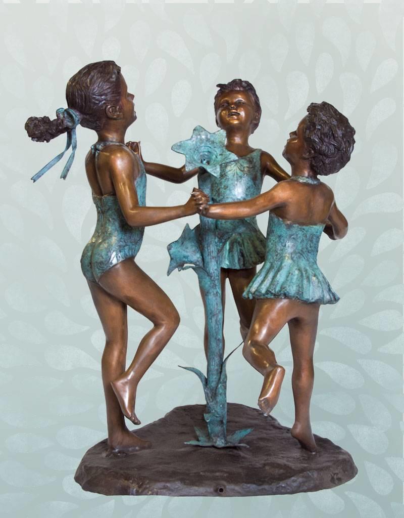 Chorus – Drei tanzende Mädchen Wasserspeier