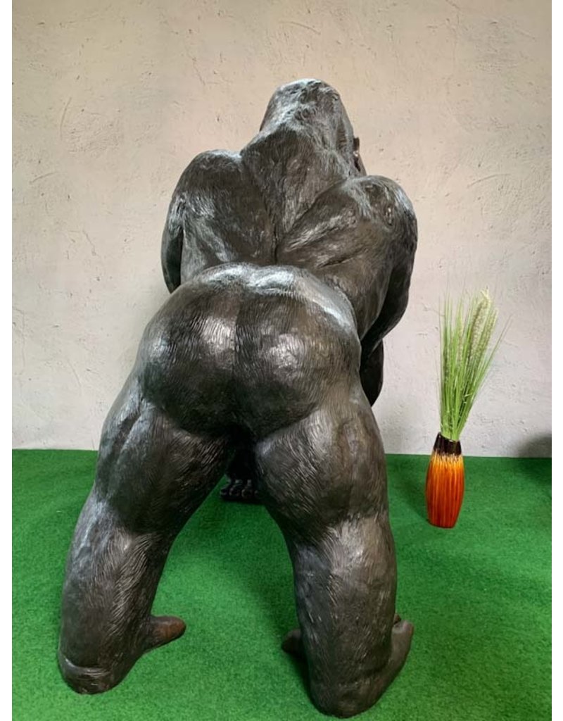 Silberrücken – Riesiger Gorilla Skulptur
