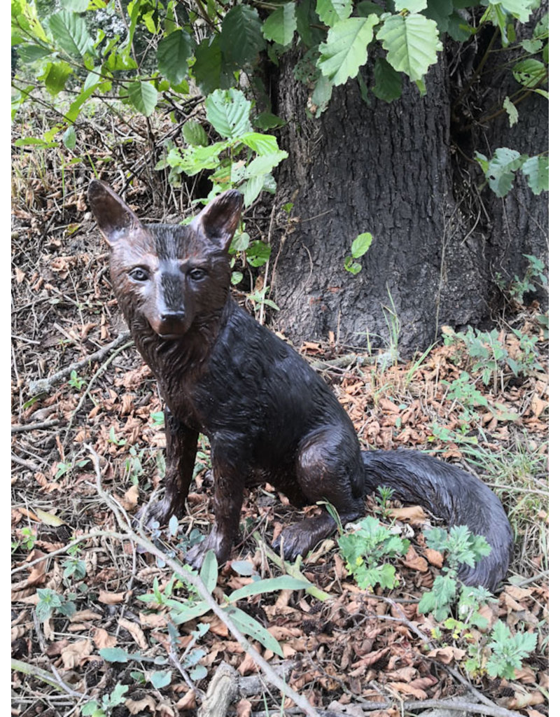 Inari Sedeo – Lebensgroßer sitzender Fuchs Skulptur