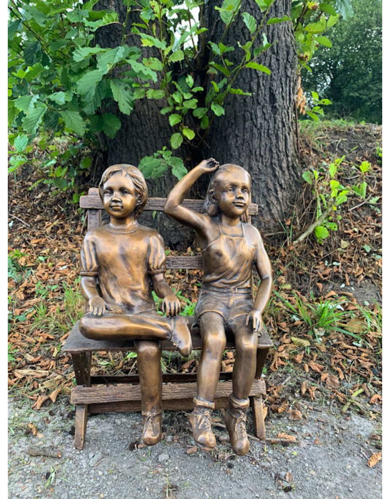 Hans und Greta auf Bank – Bronzeskulptur