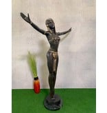 Selena – Sinnliche Frauenskulptur aus Bronze