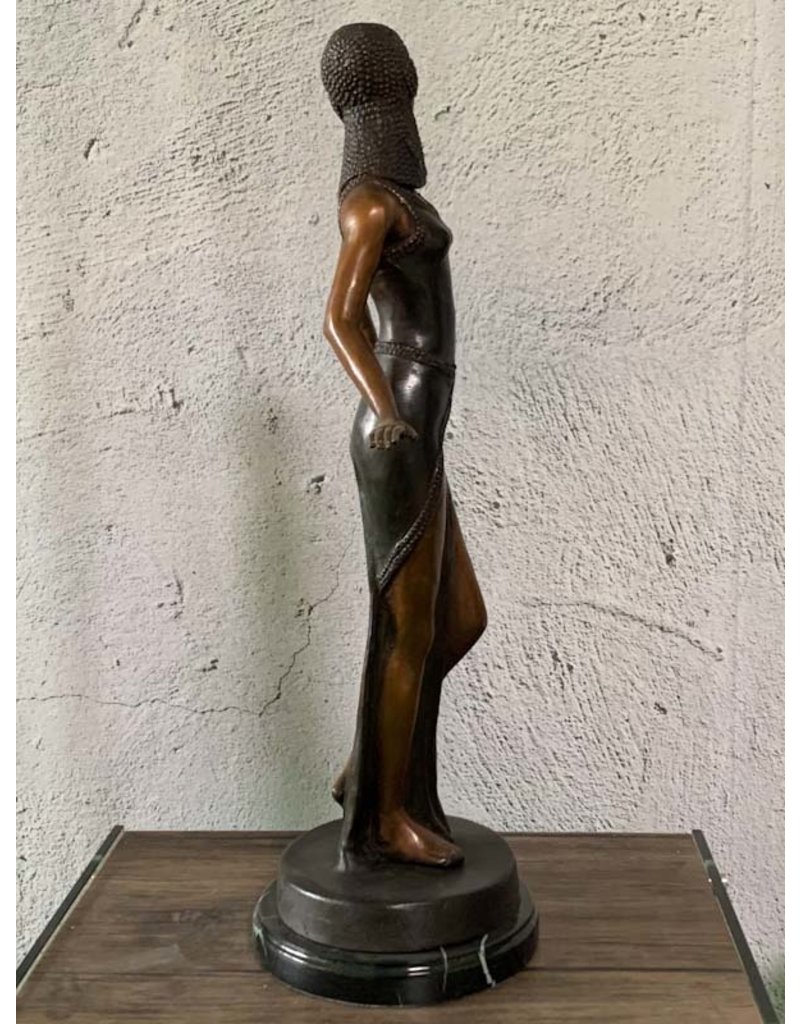 Petite Selene – Bronzefigur Tänzerin