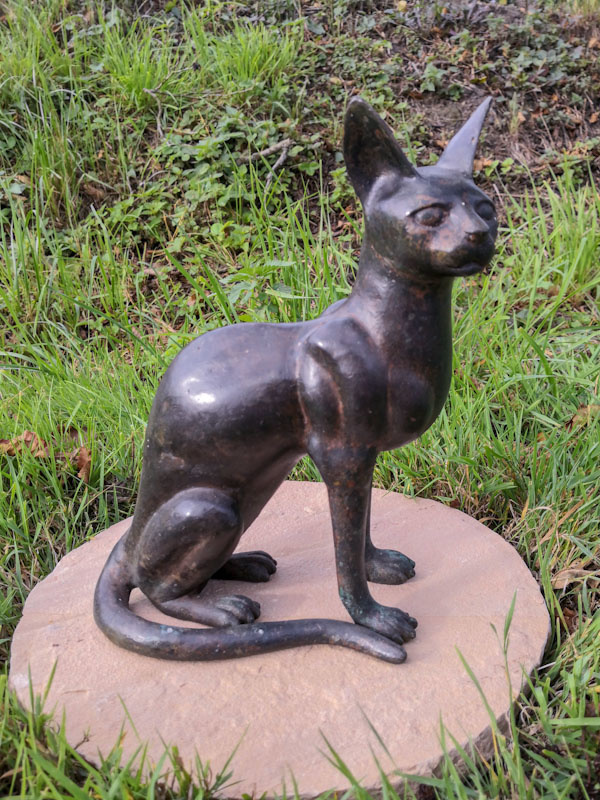 Bastet – Katze Skulptur aus Bronze - Brontique