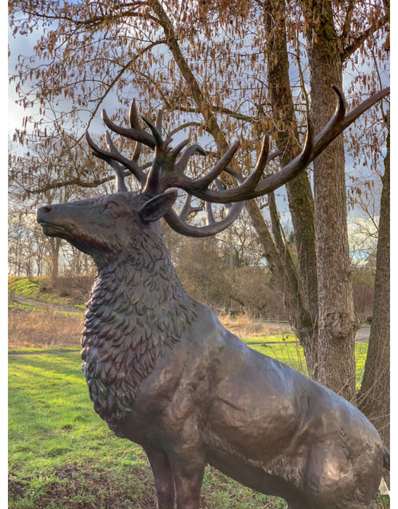 Cernunnos – Imposante lebensgroße Hirschskulptur