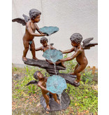 Grand Putto – Spielende Engel Wasserspeier Skulptur