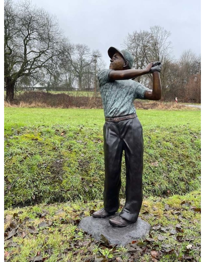 Harvey – Großer Golfspieler Bronzeskulptur