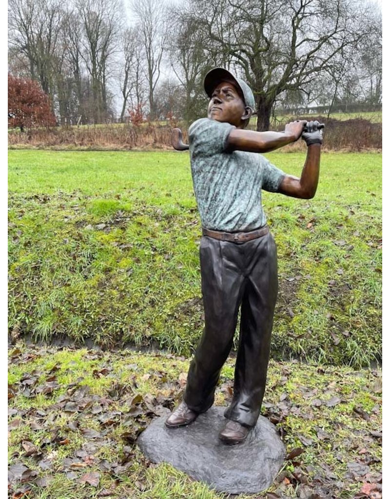 Harvey – Großer Golfspieler Bronzeskulptur