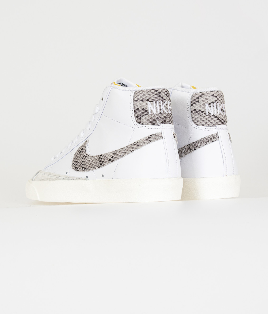 nike blazer white