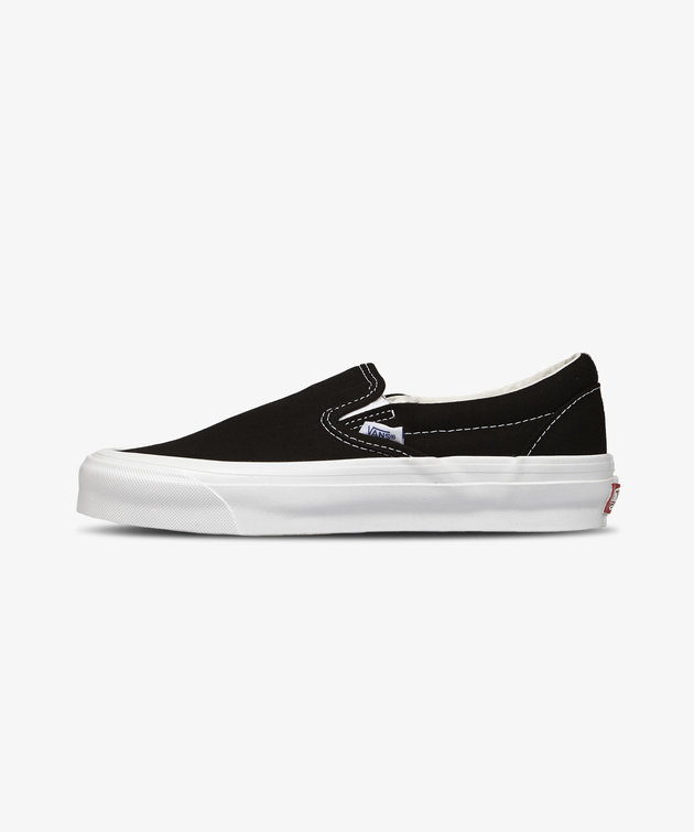 vans vault black slip on