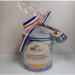 Blik Delfts Blauw in cadeauverpakking met strik en klompjes