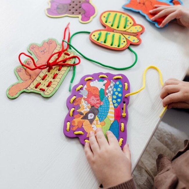 Bambolino Toys Rijgspel - Dikkie Dik - 3+