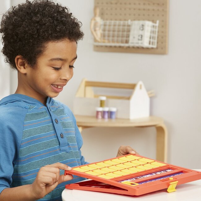 Spel - Wie is het? - 6+