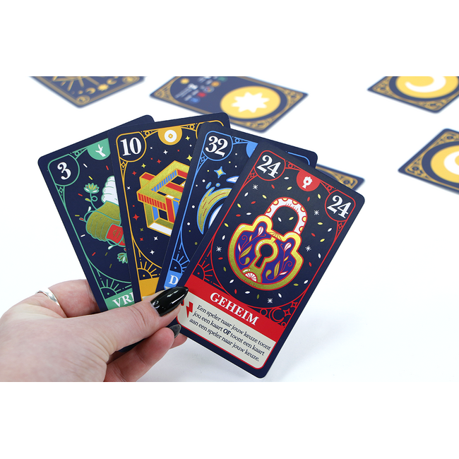 999 Games Oméa - Kaartspel  - 10+