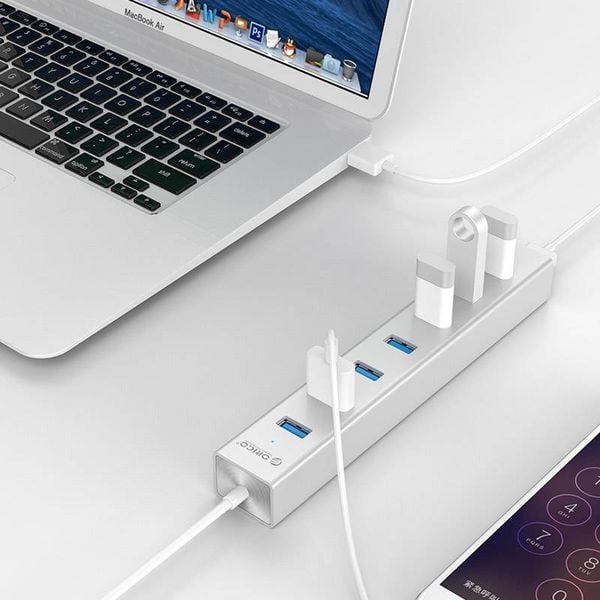 Orico Aluminum USB3.0 Hub with seven Type-A ports - 5Gbps - VIA chip - works with Windows, Linux and Mac OS - Mac Style - incl. 10W Power Adapter / 1M Data Cable - Silver