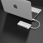 8-in-1-USB-C-Hub aus Aluminium - USB-C, HDMI, USB 3.0, RJ45, SD-Kartenleser, Audio und VGA - Silber