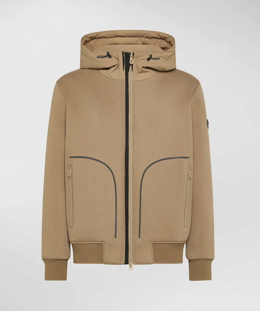 Nieuwe trend kleur camel bij Peuterey 