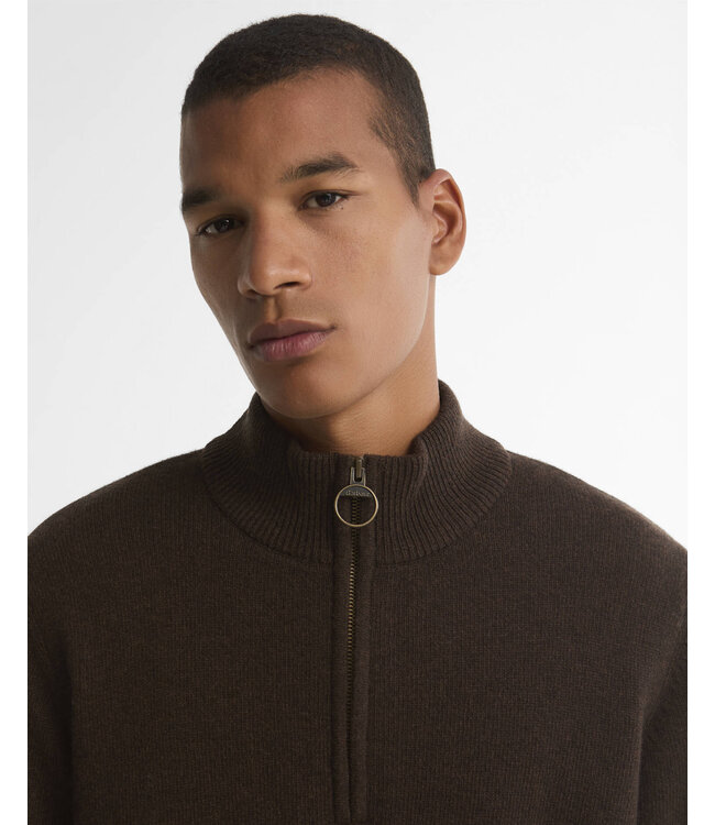 Barbour trui holden half zip d. bruin mkn0837