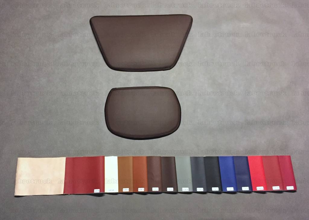 Dashboard mat set with logo A67 Asten