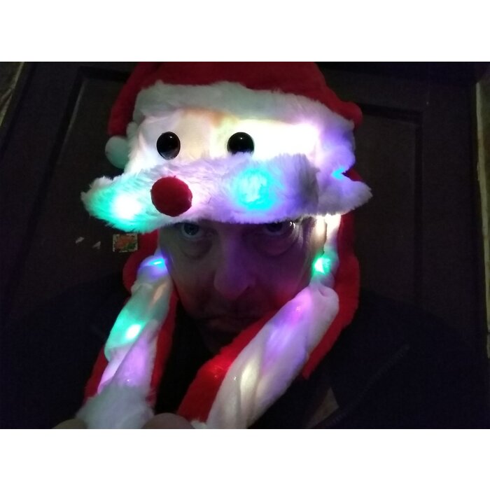 Breaklight.be Luxe Pluche Kerstmuts met 20 led lichtjes - Bewegende snor