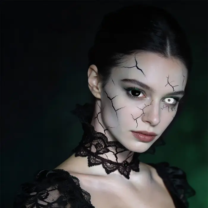 Boland Lentilles Mini Sclera Eclipse 6 Mois – Blanc & Noir – Lentilles Effet Halloween