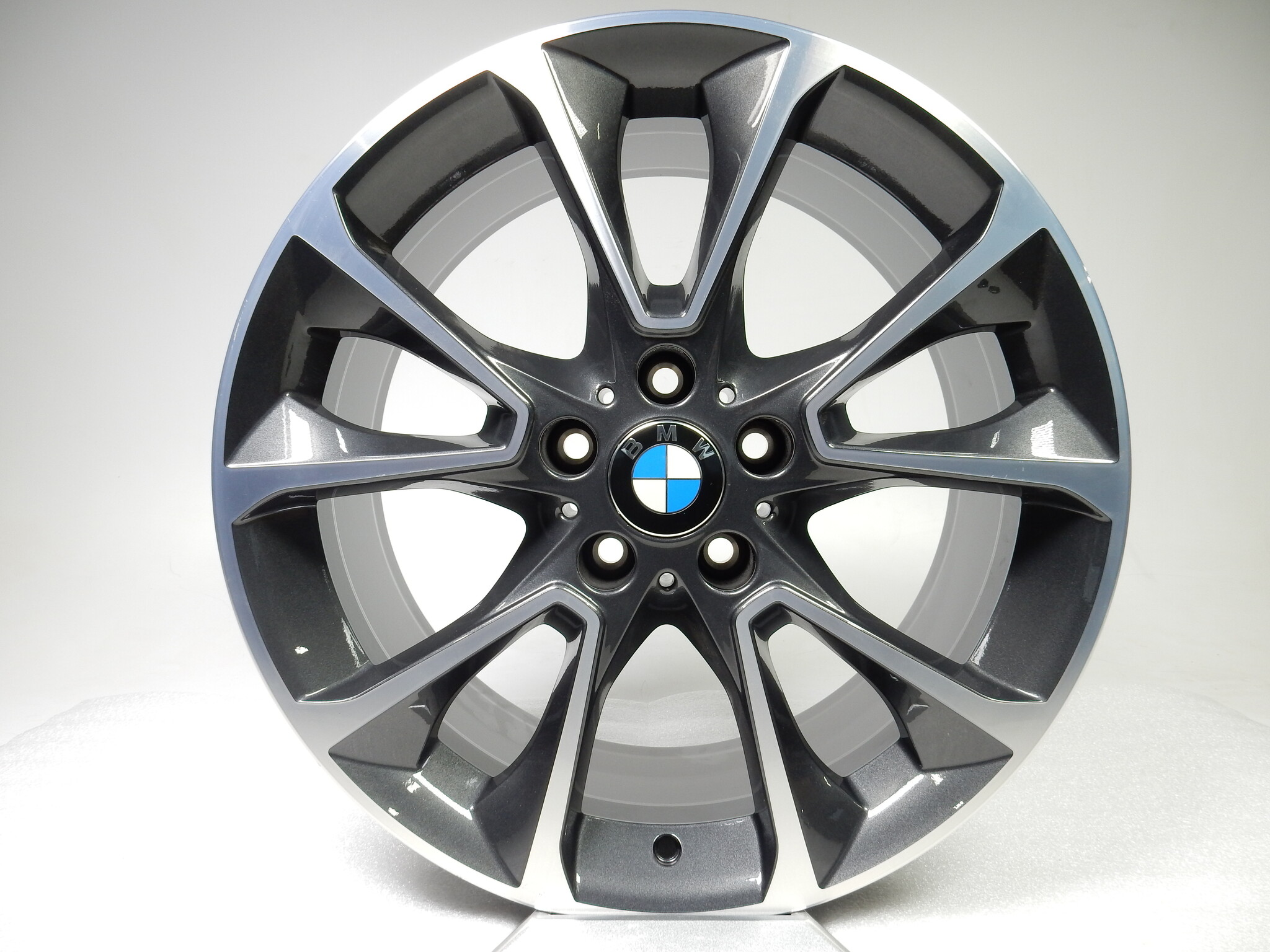 bmw-original-bmw-x5-f15-x6-f16 
