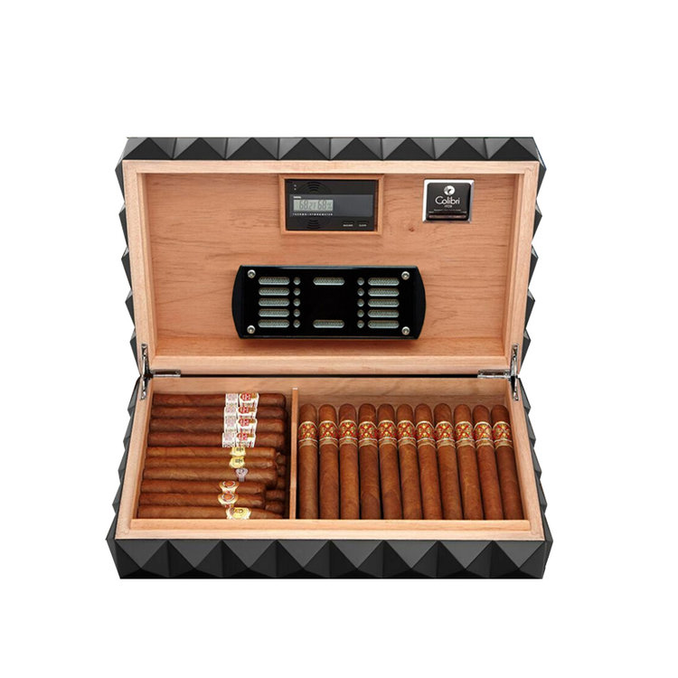 Colibri Quasar Humidor Schwarz für 40–50 Zigarren