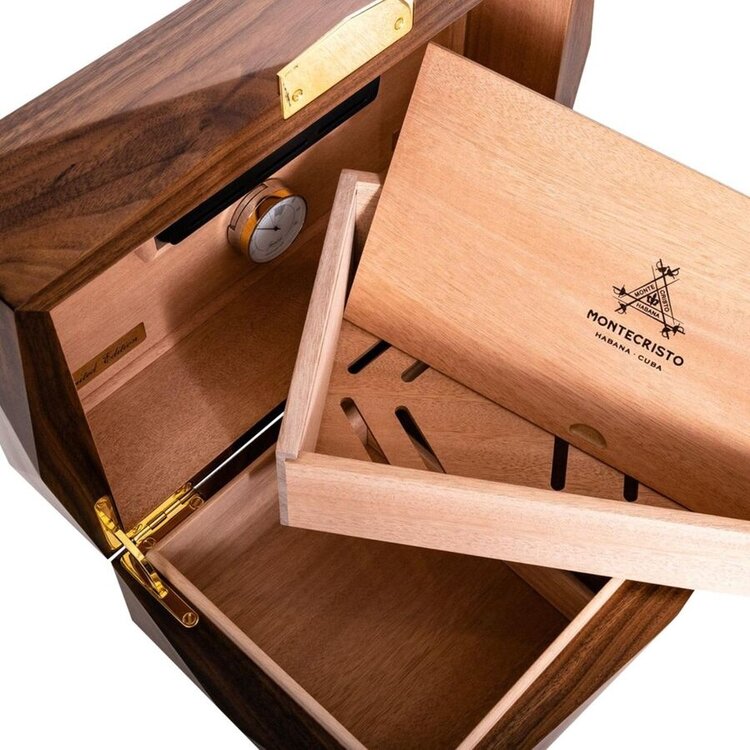 Montecristo  Linea 1935 Limited Edition Humidor 80's