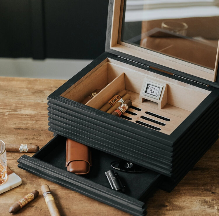 Klaro  KOBI Humidor mit Glasplatte für 60 Zigarren
