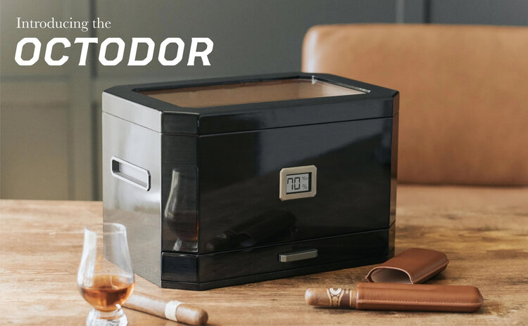 Klaro Humidore  Octodor Humidor mit Glasplatte schwarz 100 Zigarren