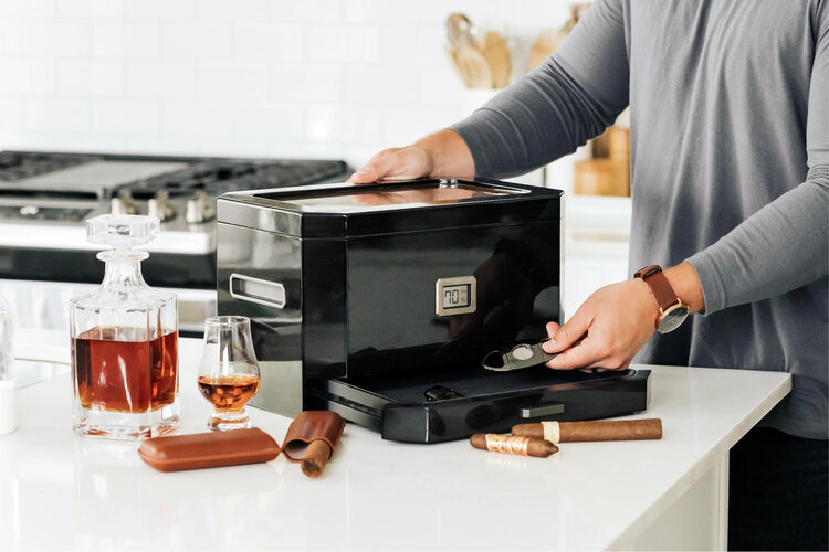 Klaro Humidore  Octodor Humidor mit Glasplatte schwarz 100 Zigarren