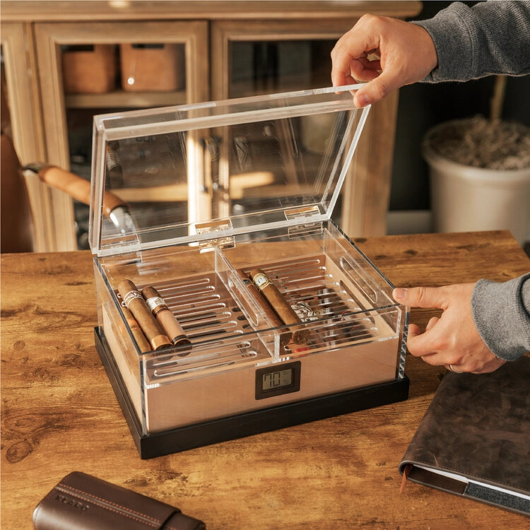 Klaro  Felix Pro Tupperdor - Humidor aus Acryl 30-50 Zigarren