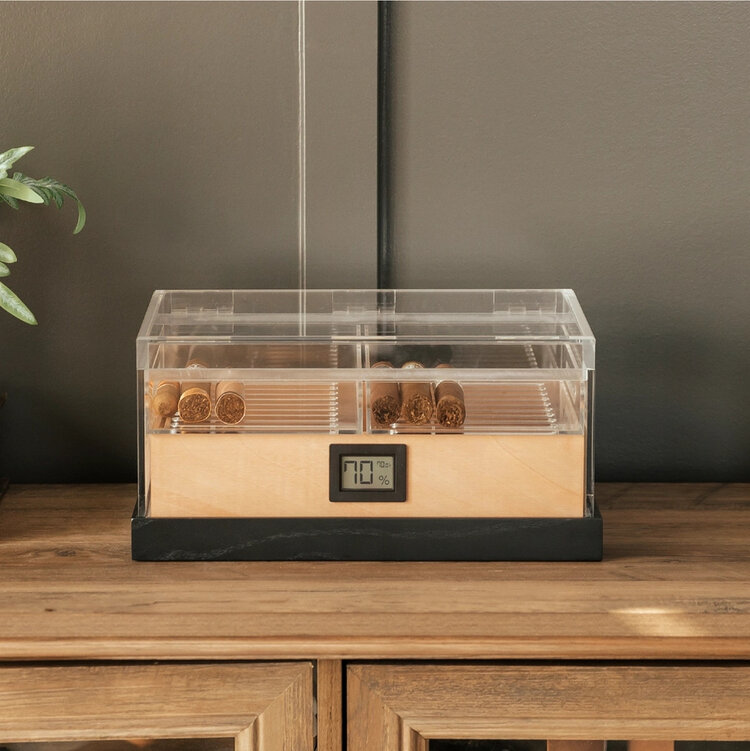 Klaro  Felix Pro Tupperdor - Humidor aus Acryl 30-50 Zigarren