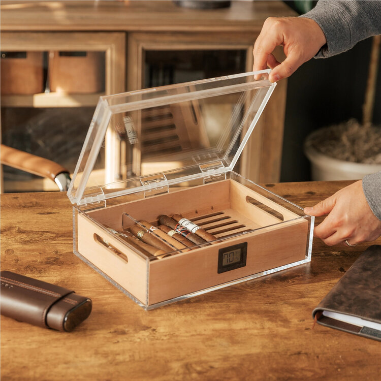 Klaro Felix  - Humidor aus Acryl  35-45 Zigarren