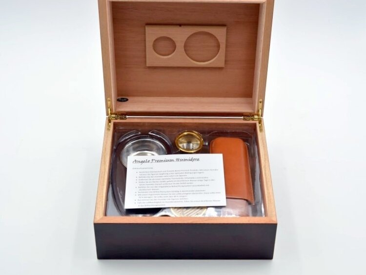 Angelo Zigarrenhumidor-Set Rotbraun mit Cutter, Lederetui und Aschenbecher für 40 Zigarren