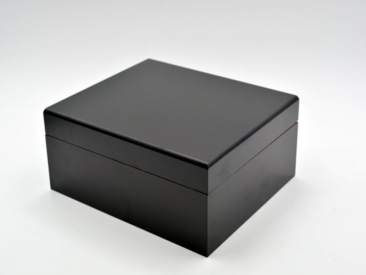 Angelo Zigarrenhumidor-Set Schwarz mit Cutter, Lederetui und Aschenbecher für 40 Zigarren