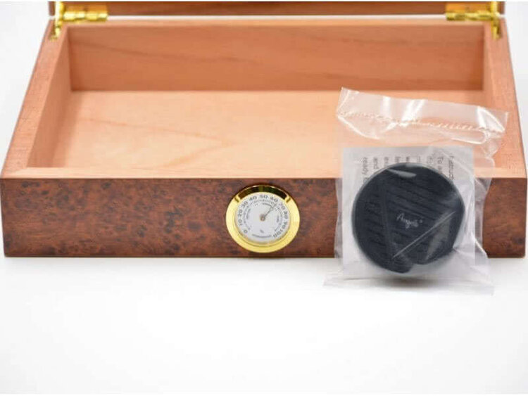 Angelo Zigarrenhumidor Zedernholz Wurzelholz-Optik Braun mit Aussenhygrometer für 25-30 Zigarren