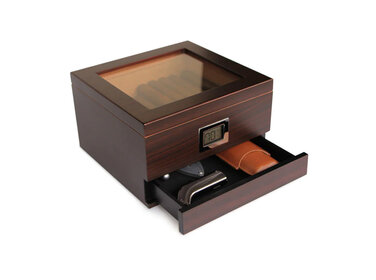 Klaro Humidor Renzo Walnuss matt mit Glasdeckel für 30–50 Zigarren