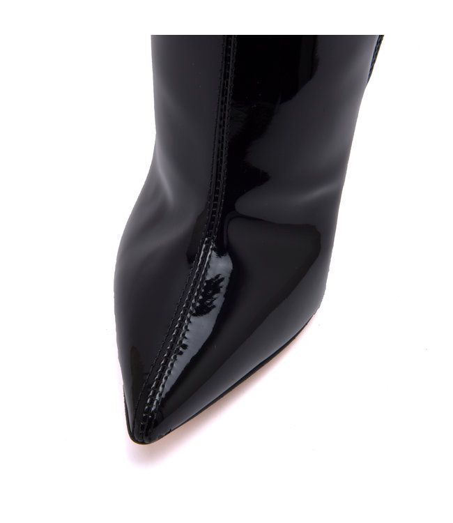 Crotch high Italian boots with metal heels in real patent leather ...
