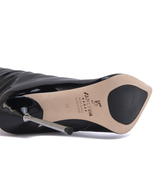 Hoge Italiaanse knielaarzen GAIA met naaldhakken in echt lakleer