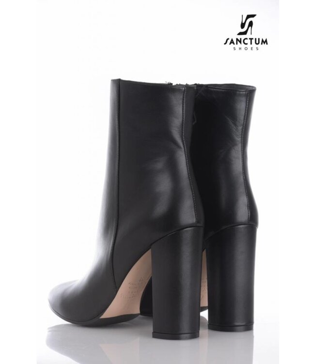 Italian ankle boots with block heels made of genuine calf leather