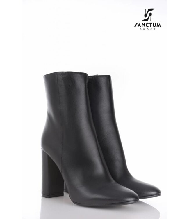 Italian ankle boots with block heels made of genuine calf leather