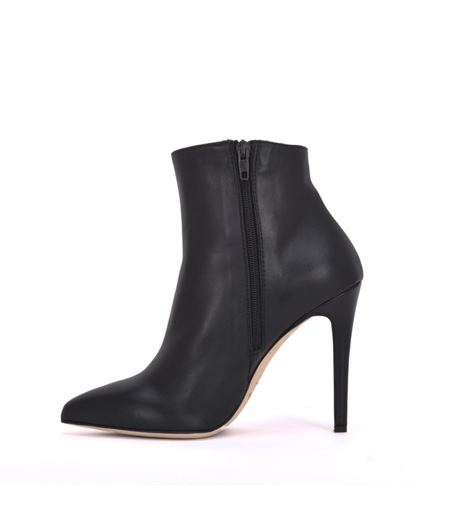 High Italian ankle boots VESTA with stiletto heels in real leather ...