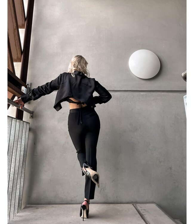 Gabriela in de Scarlet pumps