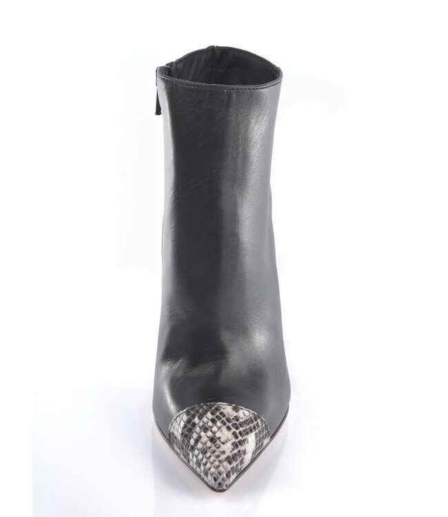 CUSTOM Hoge Italiaanse enkellaarzen VESTA met python naaldhakken in echt leer