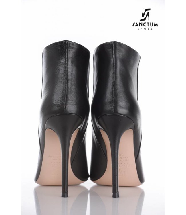 Italian ankle boots with thin heels -OUTLET